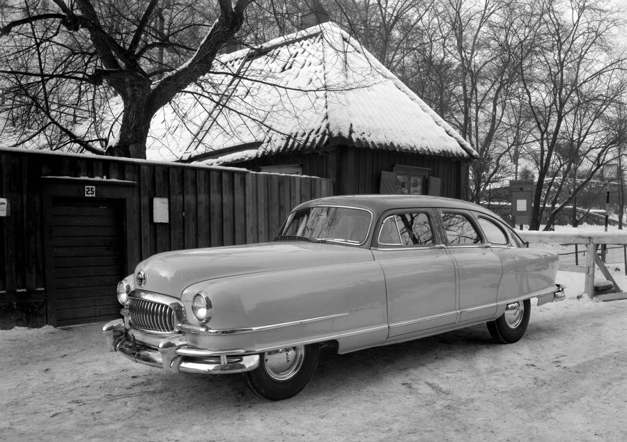  Nash Ambassador Custom 4-Door Sedan (5178) 1950 года  (фото 1 из 2)
